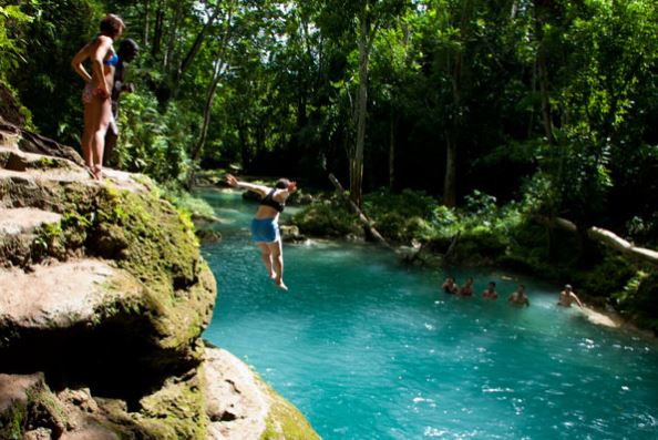 blue-hole-secret-falls-600x399.jpg