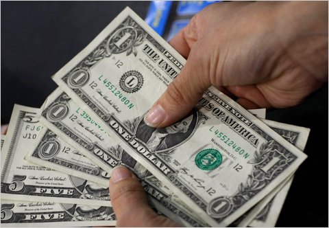 tipping-pic.jpg tipping-pic.jpg